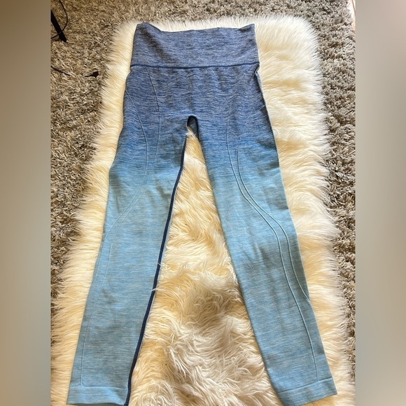 Blue Ombre Seamless Leggings - Picture 1 of 1